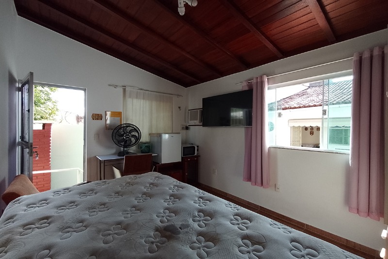 Casa à venda com 4 quartos, 240m² - Foto 12