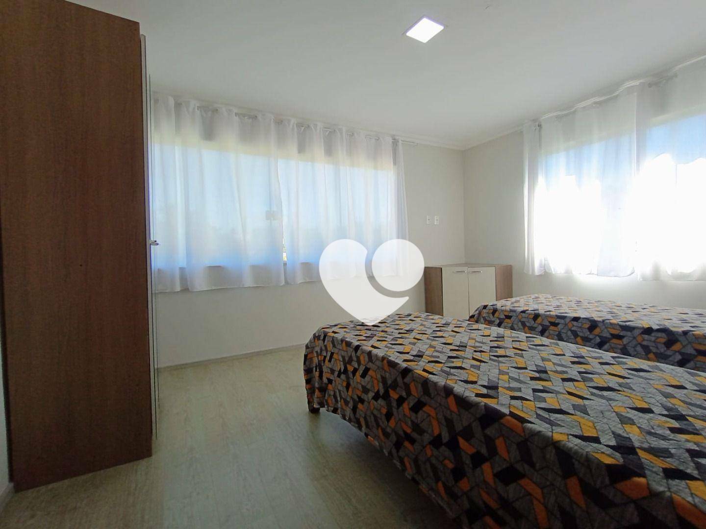 Casa de Condomínio à venda com 8 quartos, 600m² - Foto 45