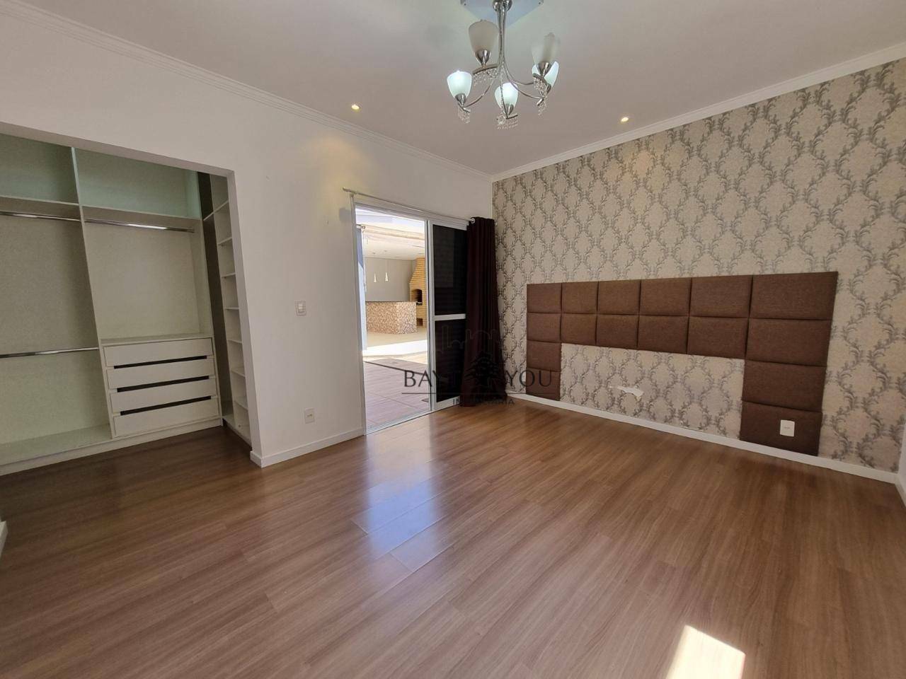 Casa para alugar com 3 quartos, 253m² - Foto 29