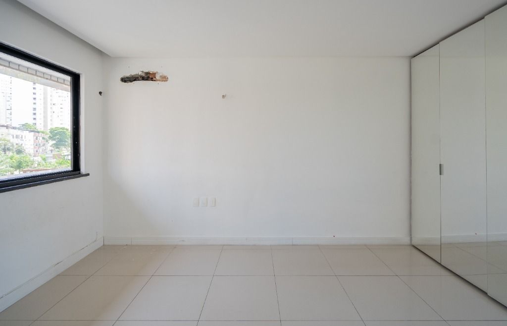 Apartamento à venda com 3 quartos, 210m² - Foto 23