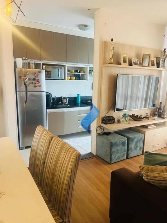 Apartamento à venda com 2 quartos, 63m² - Foto 6