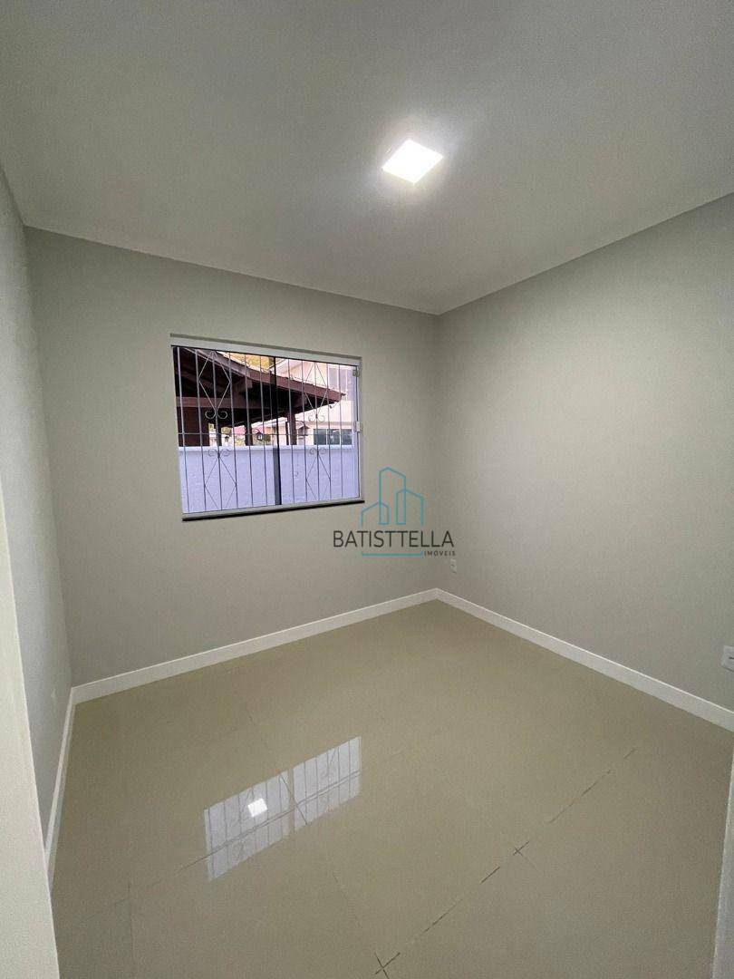 Casa à venda com 3 quartos, 150m² - Foto 8