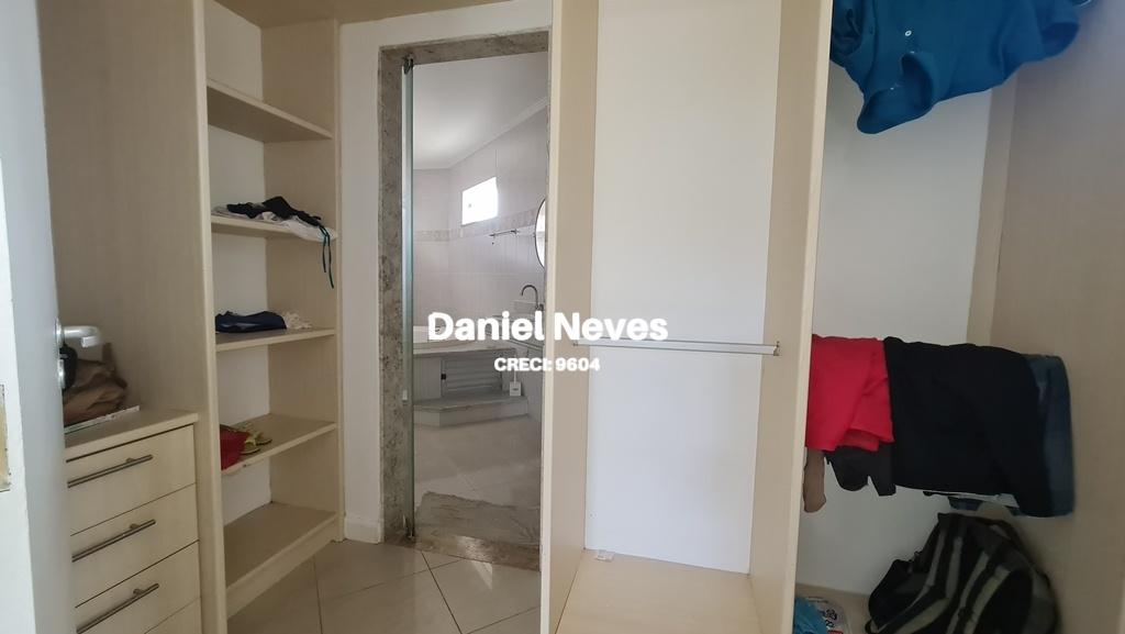 Casa de Condomínio à venda com 4 quartos, 300m² - Foto 18