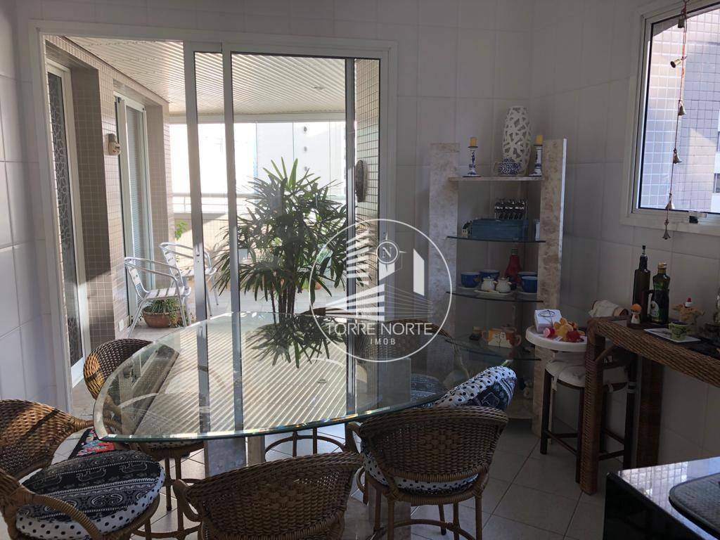 Apartamento à venda com 4 quartos, 303m² - Foto 2