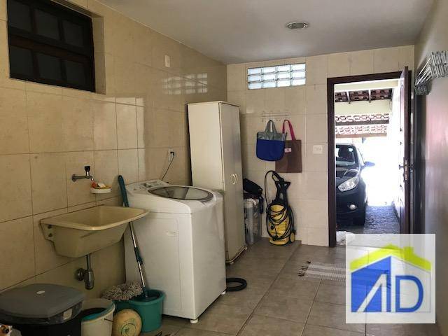 Casa de Condomínio à venda com 3 quartos, 320m² - Foto 30