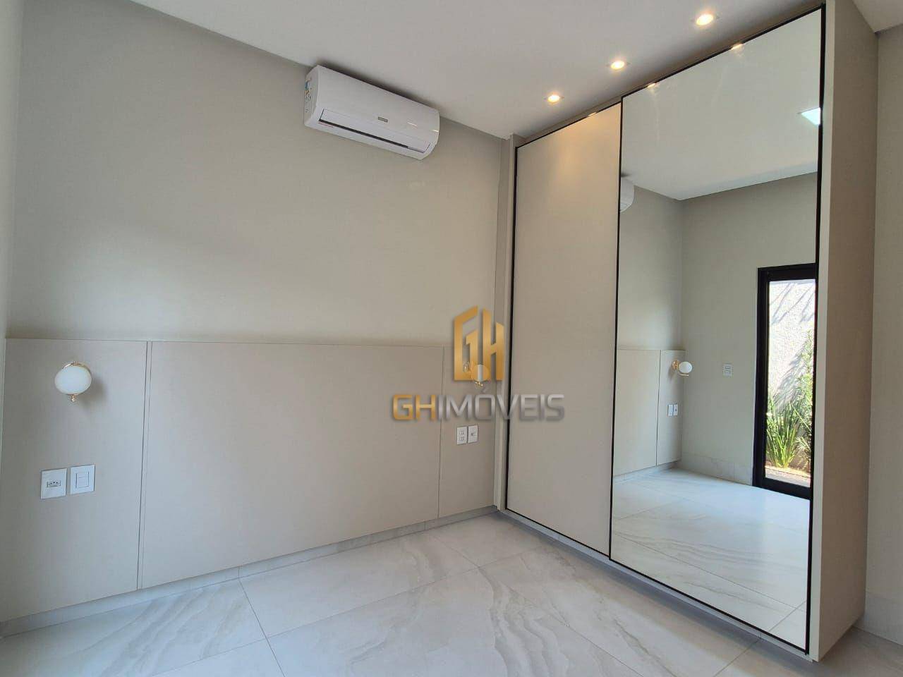 Casa à venda com 4 quartos, 230m² - Foto 48