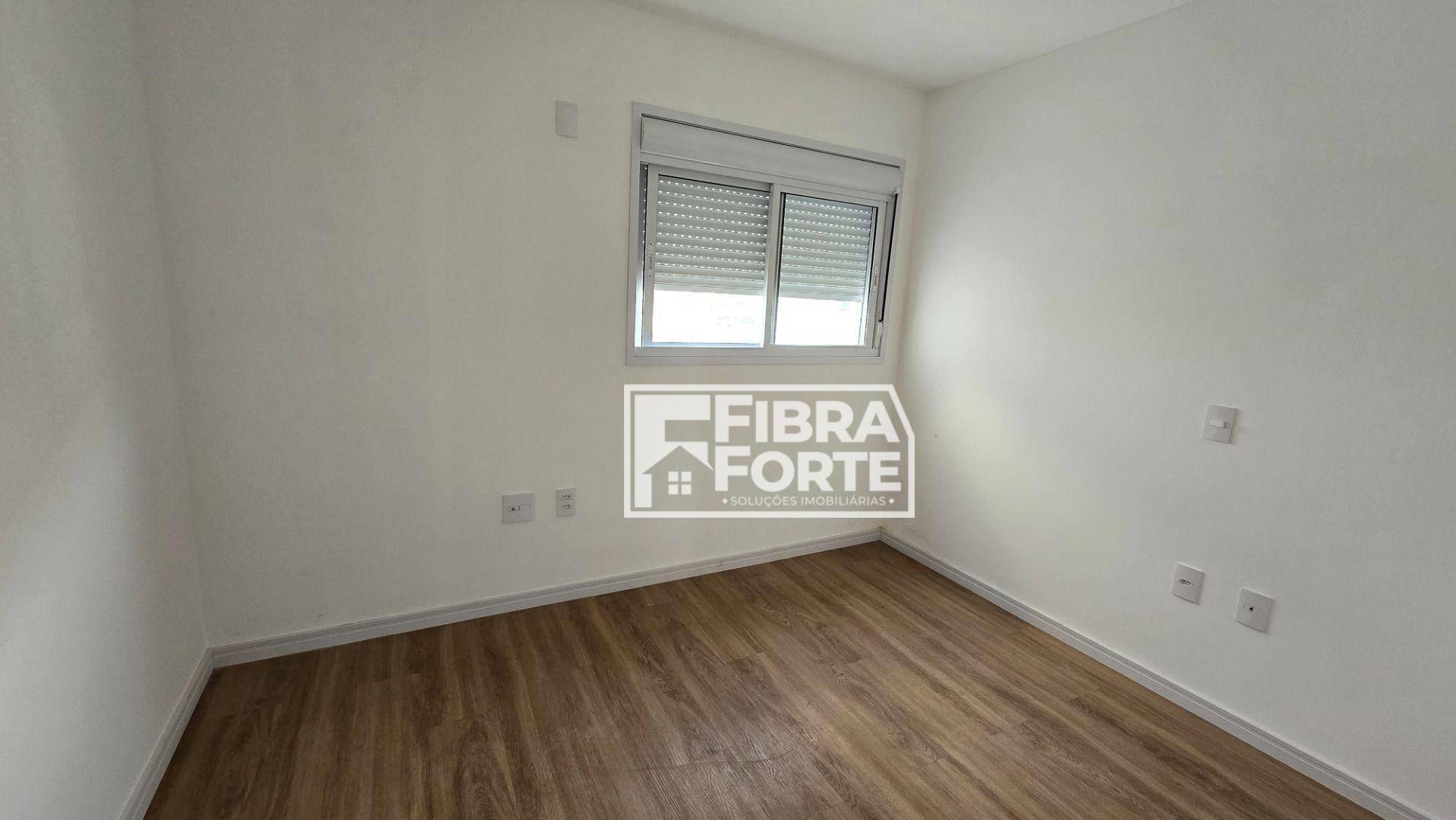 Apartamento para alugar com 3 quartos, 135m² - Foto 16