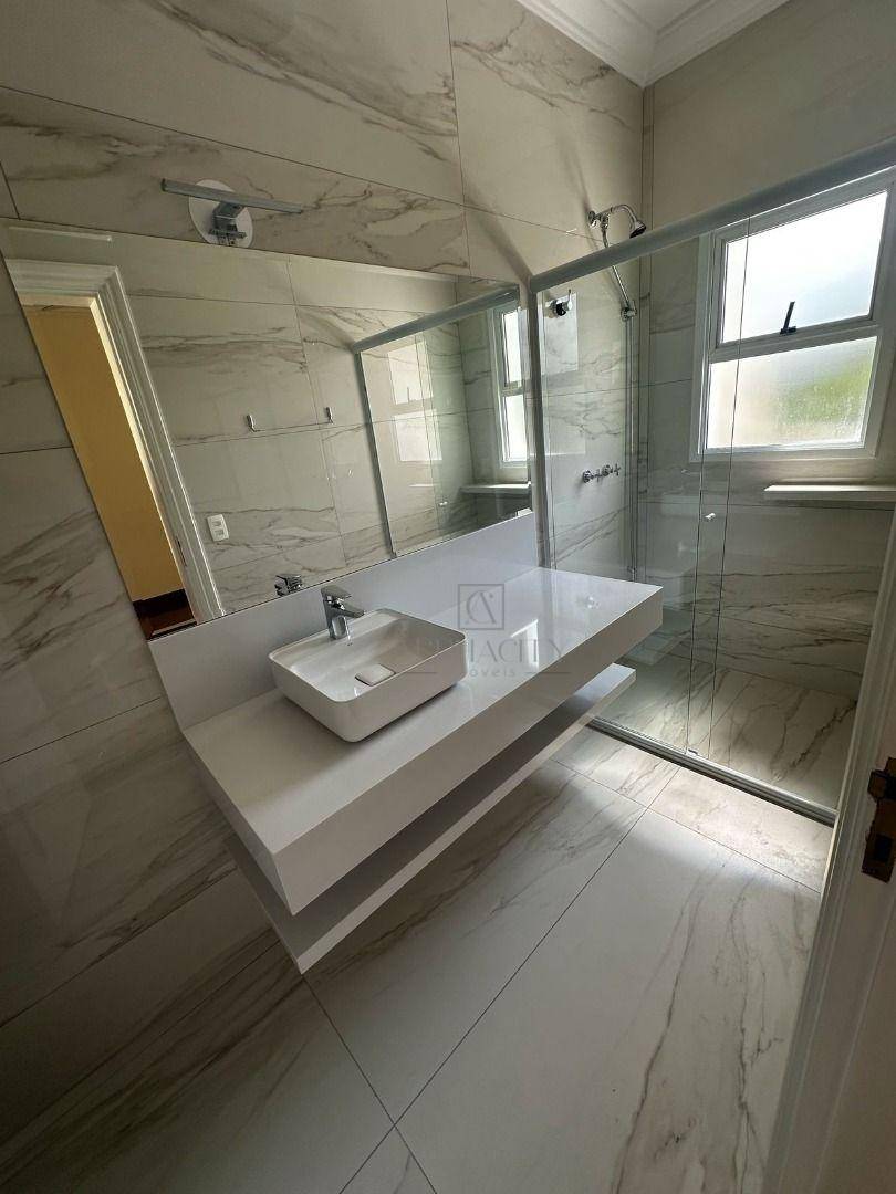 Casa de Condomínio à venda e aluguel com 4 quartos, 565m² - Foto 9