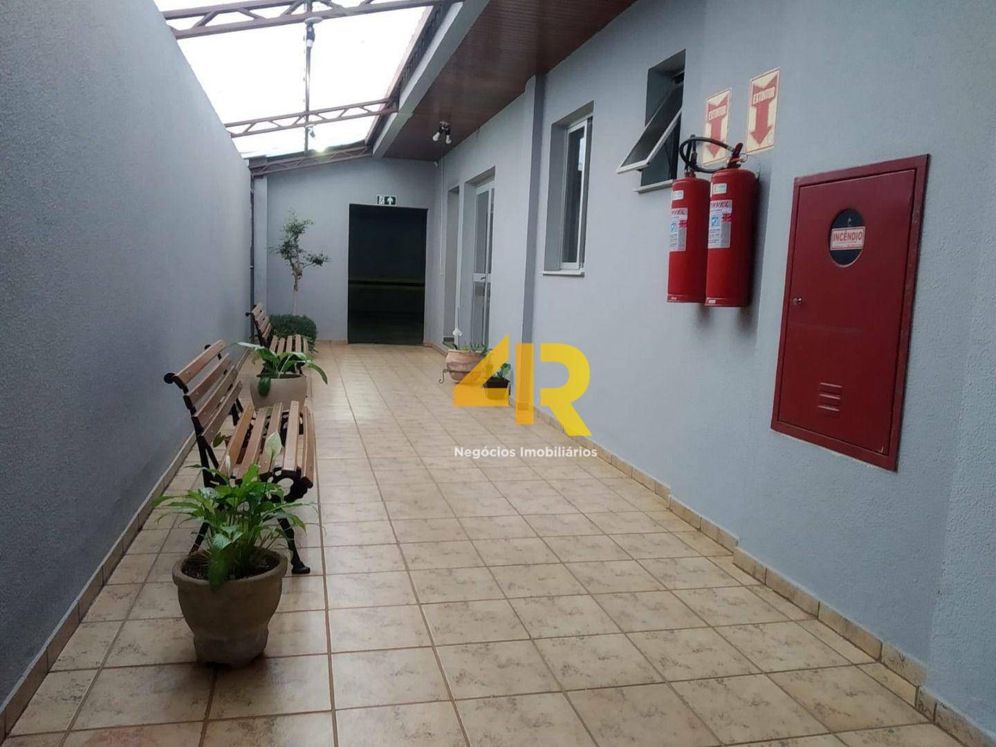 Apartamento à venda com 3 quartos, 128m² - Foto 5