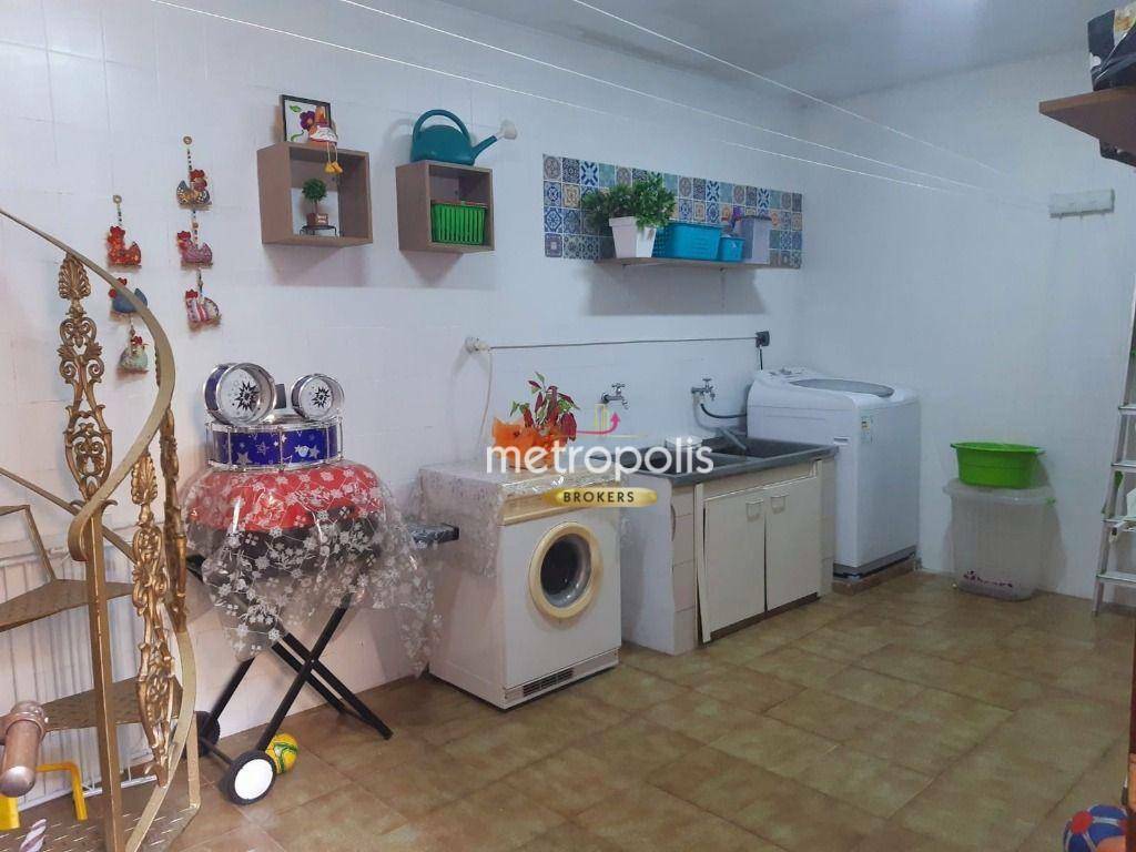 Sobrado à venda com 3 quartos, 240m² - Foto 22