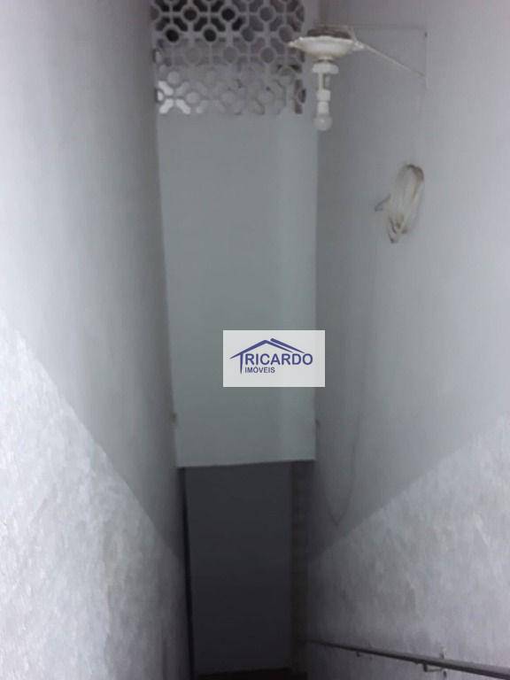 Sobrado à venda com 3 quartos, 120m² - Foto 11