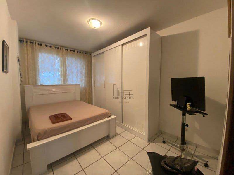 Apartamento à venda com 2 quartos, 70m² - Foto 8