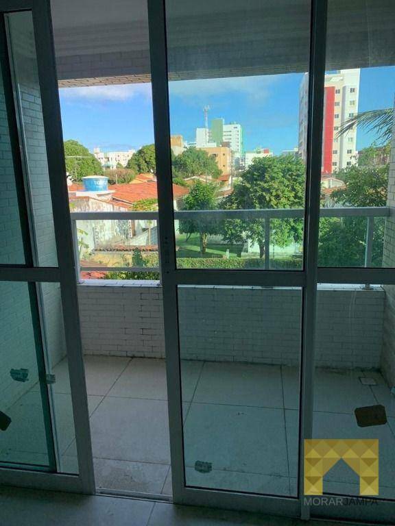 Apartamento à venda com 3 quartos, 80m² - Foto 11