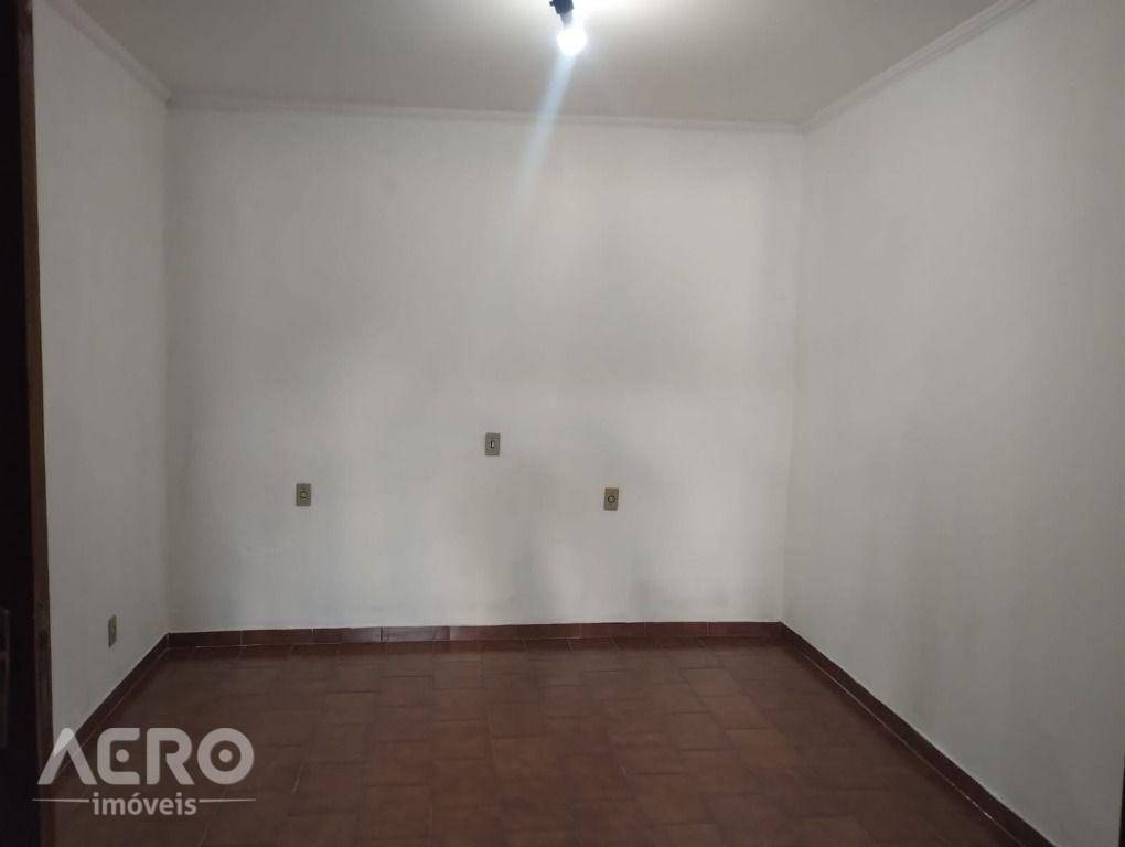 Casa à venda e aluguel com 2 quartos, 82m² - Foto 18