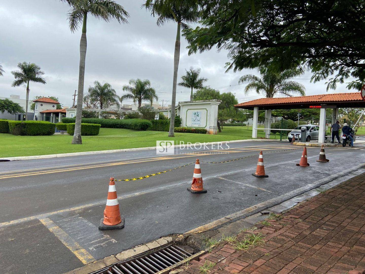 Loteamento e Condomínio, 332 m² - Foto 1