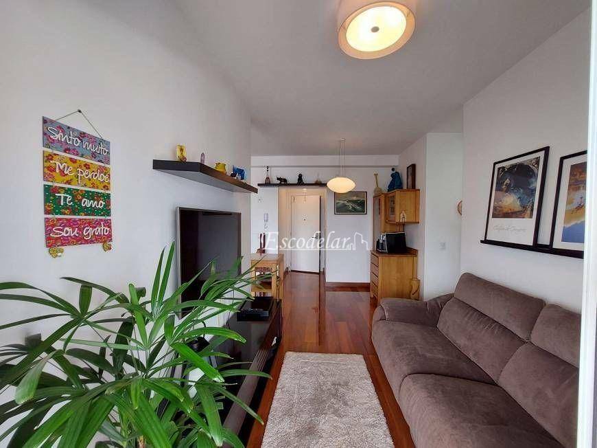 Apartamento à venda com 2 quartos, 70m² - Foto 1