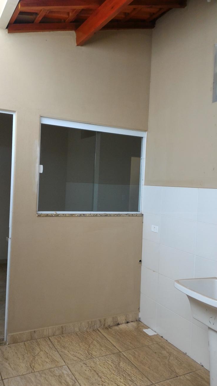 Casa à venda com 2 quartos, 65m² - Foto 13