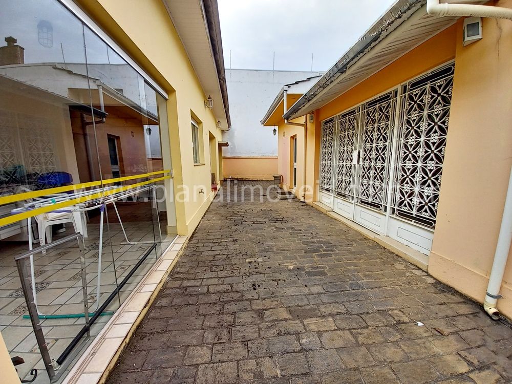 Casa à venda com 3 quartos, 350m² - Foto 18