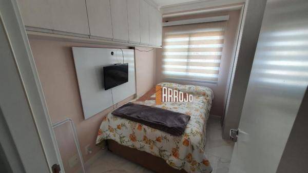 Apartamento à venda com 2 quartos, 64m² - Foto 9