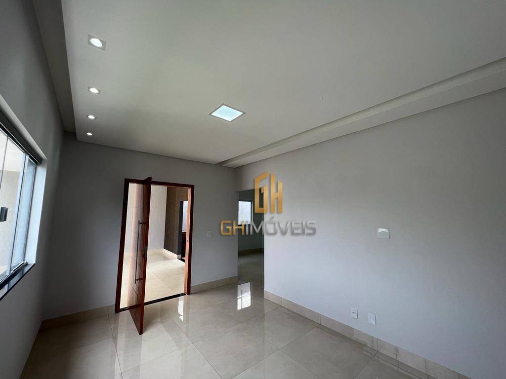 Casa à venda com 3 quartos, 179m² - Foto 3