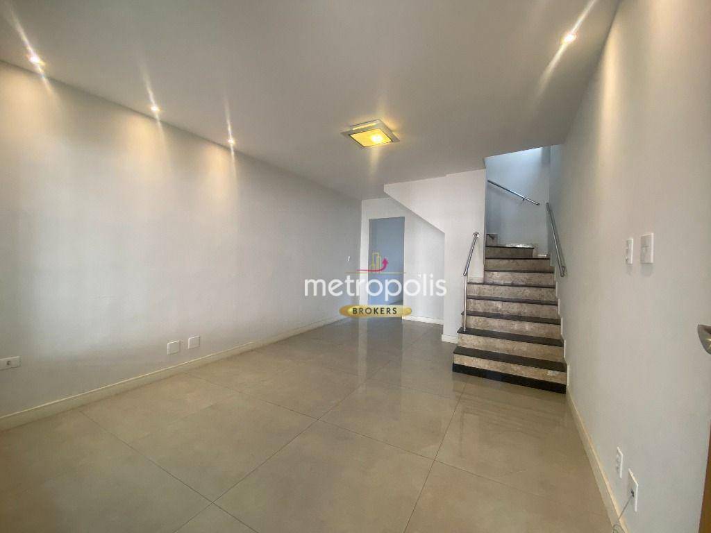 Sobrado à venda com 2 quartos, 180m² - Foto 2