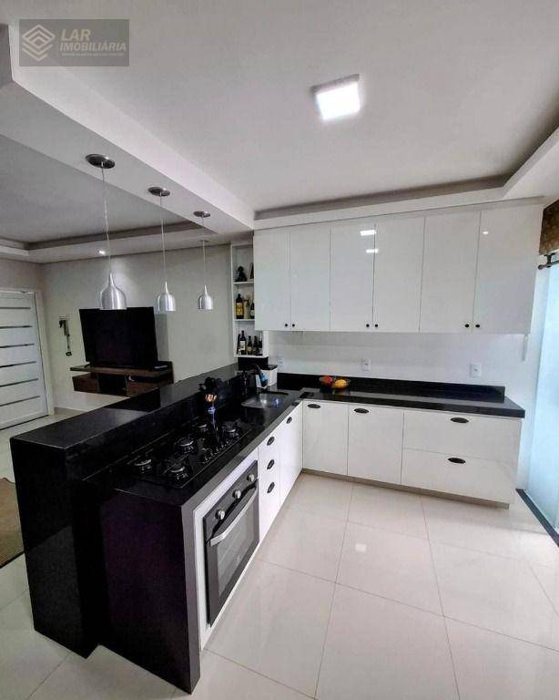 Casa à venda com 2 quartos, 110m² - Foto 15