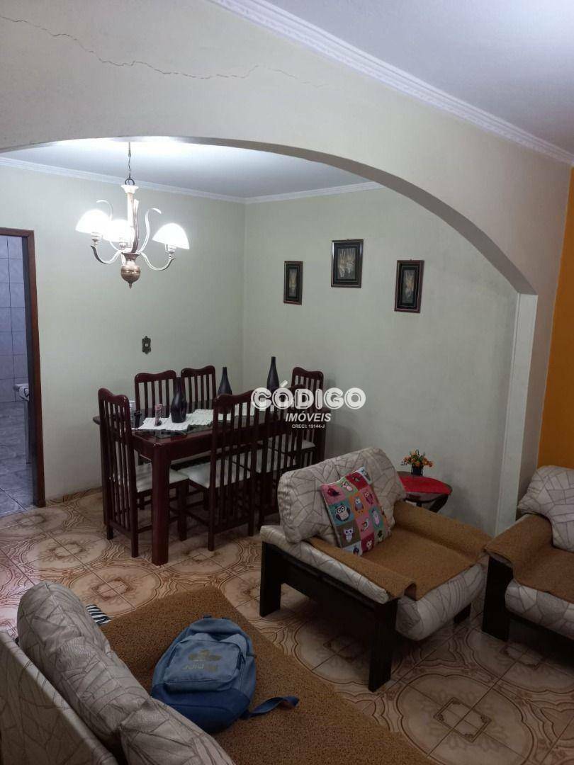 Sobrado à venda com 3 quartos, 120m² - Foto 4