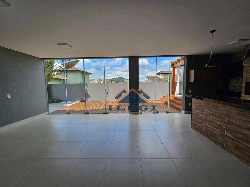 Casa à venda com 3 quartos, 297m² - Foto 8