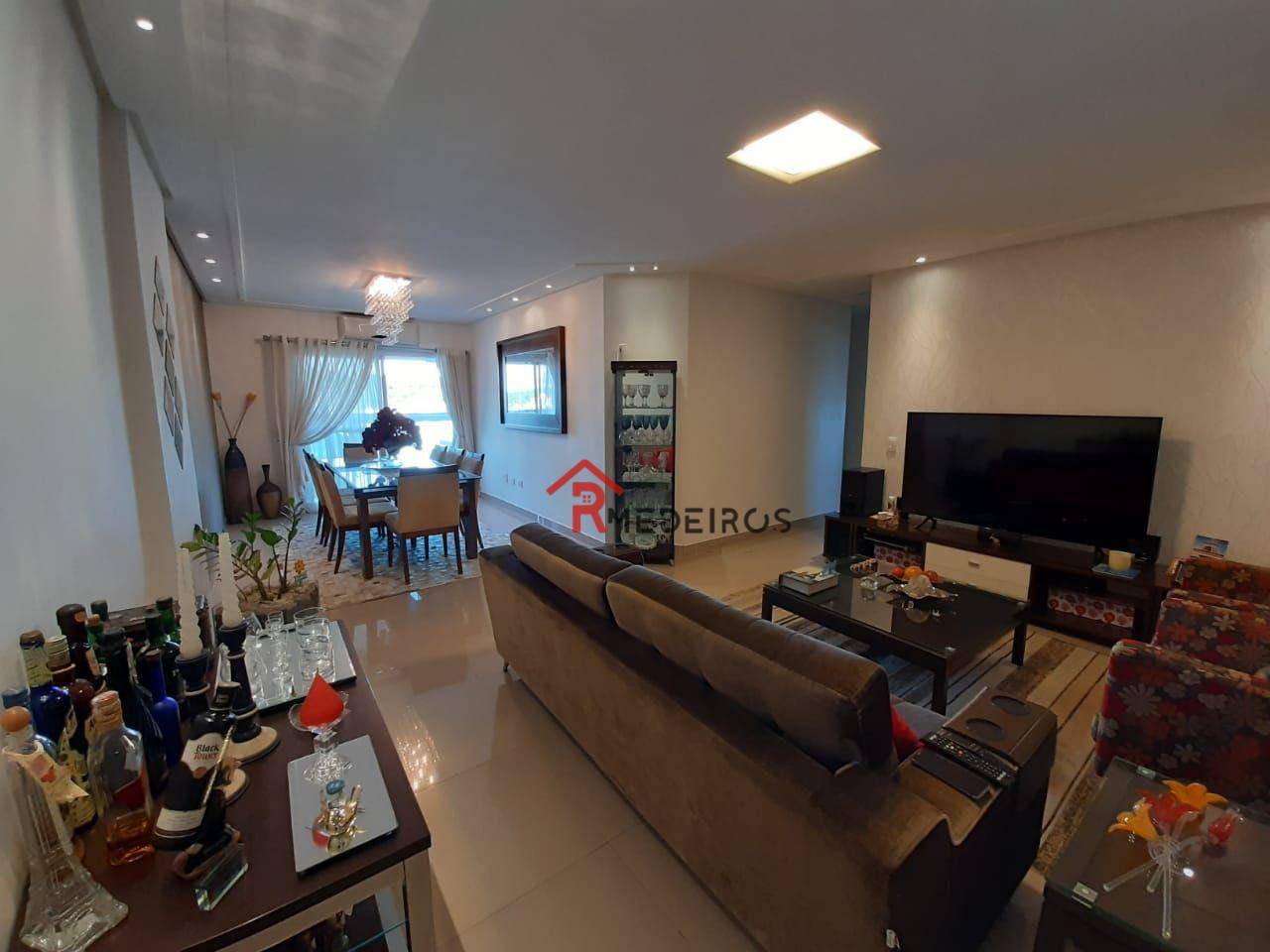 Apartamento à venda com 3 quartos, 118m² - Foto 3