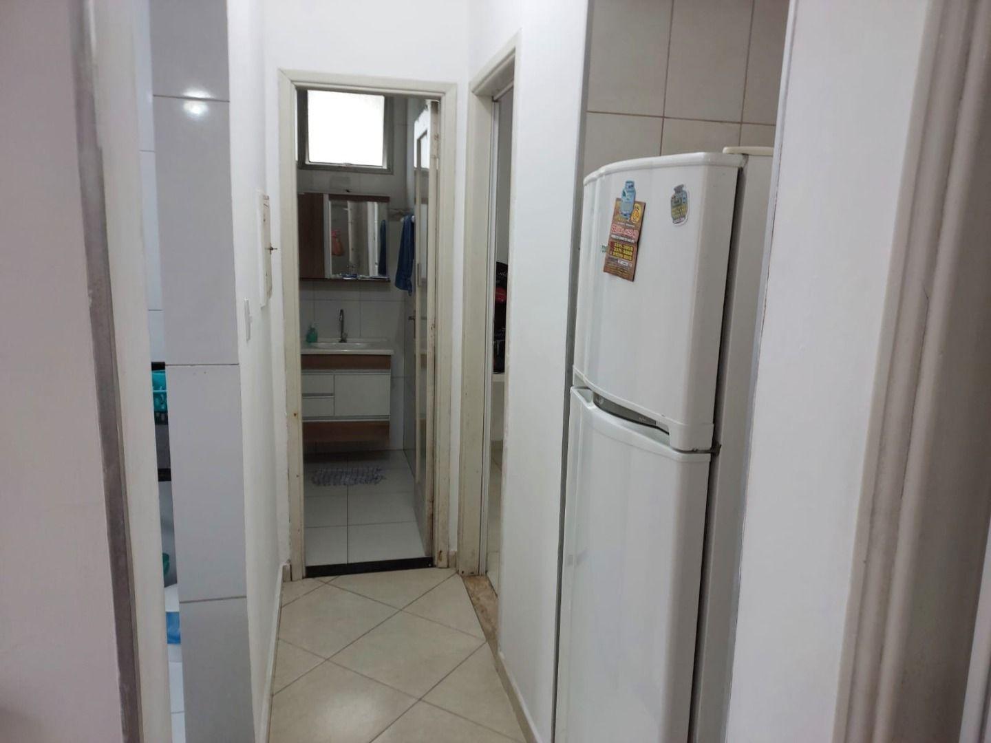 Apartamento à venda com 2 quartos, 65m² - Foto 8