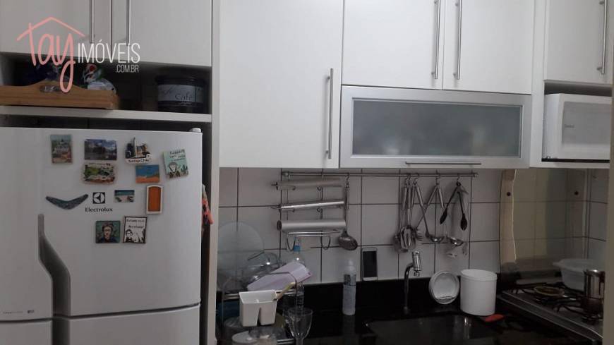 Apartamento à venda com 2 quartos, 48m² - Foto 3