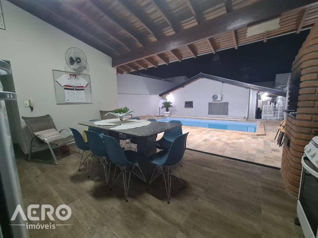 Casa à venda com 3 quartos, 205m² - Foto 23