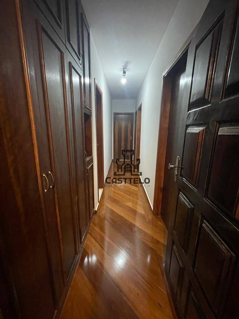 Casa à venda com 4 quartos, 266m² - Foto 17