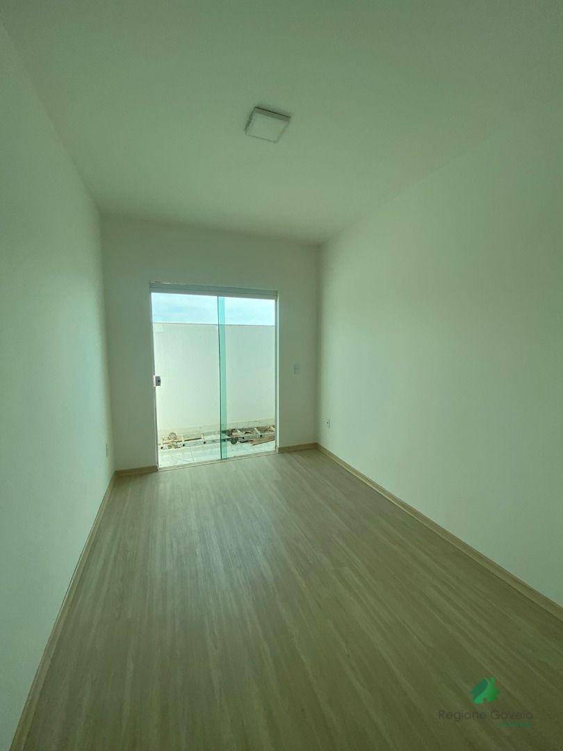 Casa à venda com 3 quartos, 180m² - Foto 16