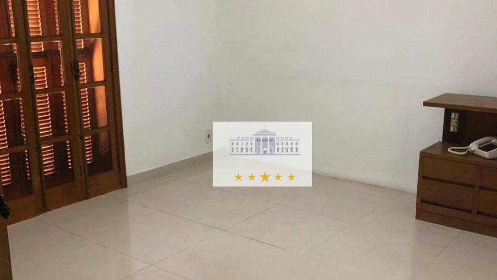 Casa para alugar com 3 quartos, 280m² - Foto 14