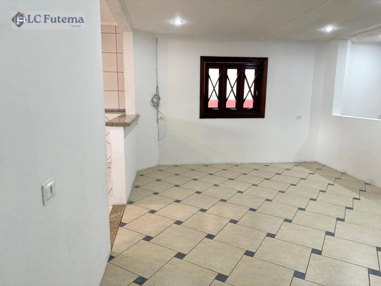 Casa de Condomínio para alugar com 3 quartos, 220m² - Foto 18