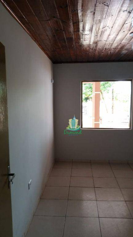 Casa à venda com 3 quartos, 84m² - Foto 11