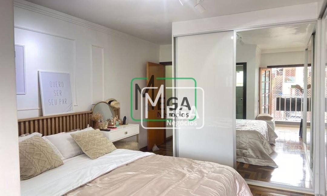 Casa à venda com 3 quartos, 240m² - Foto 12