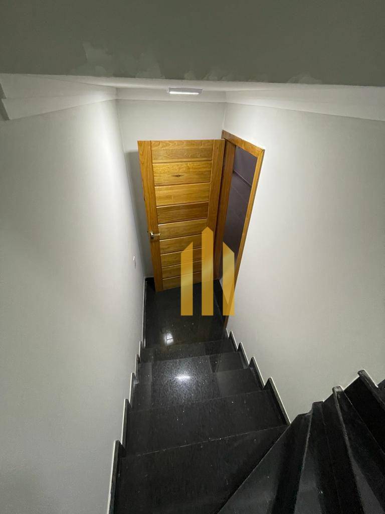 Sobrado à venda com 3 quartos, 185m² - Foto 11