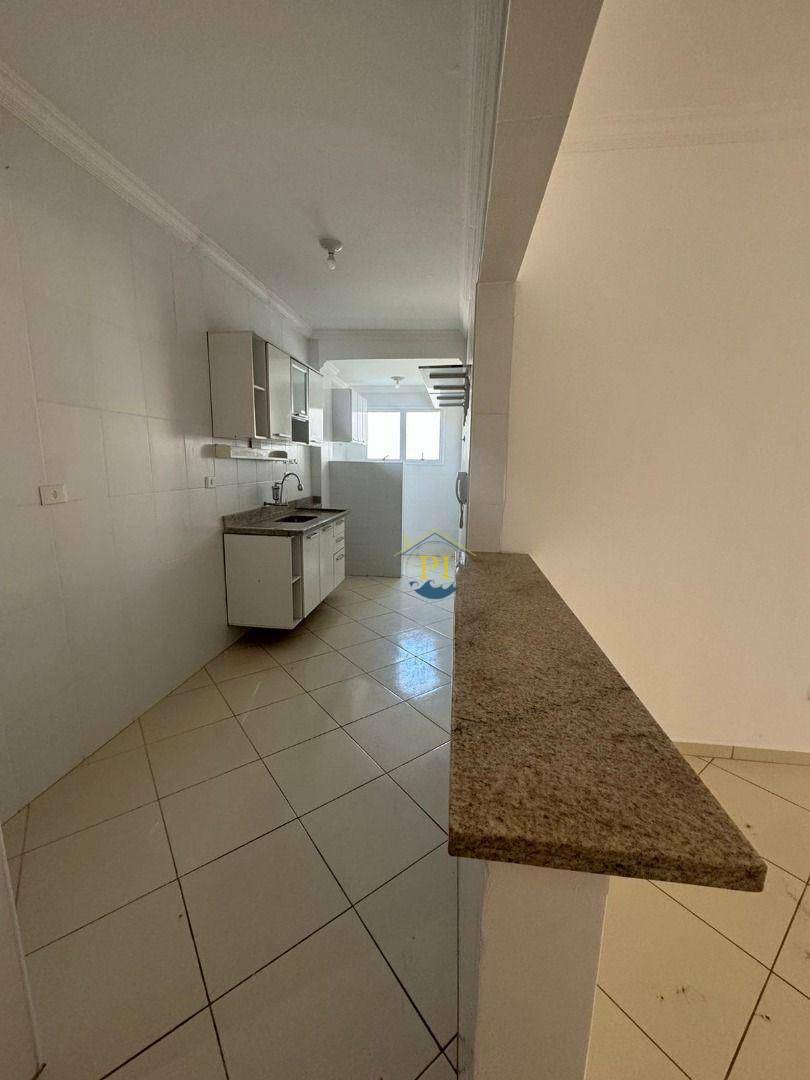 Apartamento à venda com 2 quartos, 70m² - Foto 2