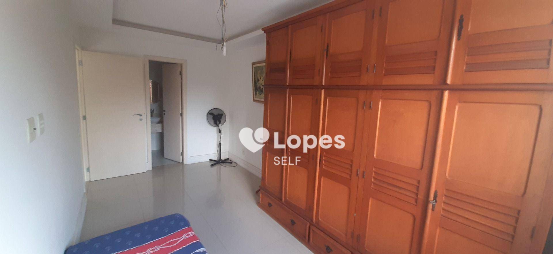 Casa à venda com 4 quartos, 251m² - Foto 32