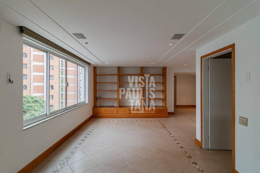 Apartamento à venda com 3 quartos, 173m² - Foto 1