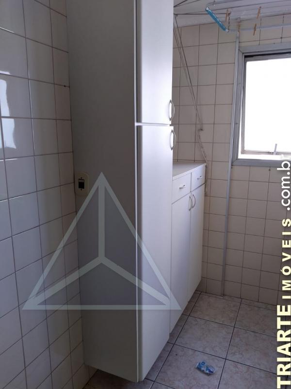 Apartamento para alugar com 3 quartos, 84m² - Foto 8