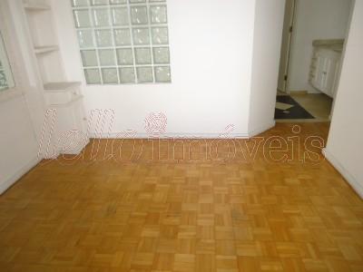 Apartamento para alugar com 3 quartos, 150m² - Foto 12