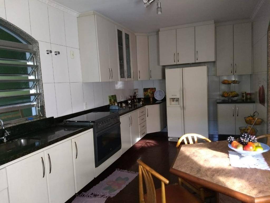 Sobrado à venda com 3 quartos, 182m² - Foto 19