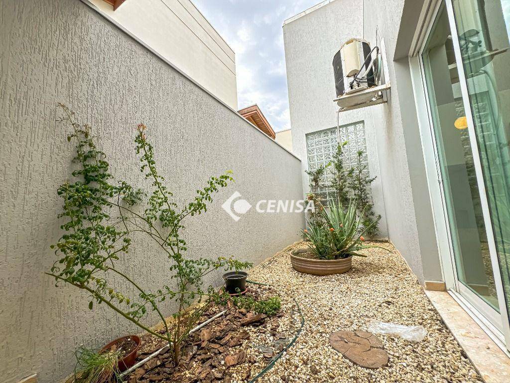 Casa de Condomínio à venda e aluguel com 3 quartos, 240m² - Foto 65