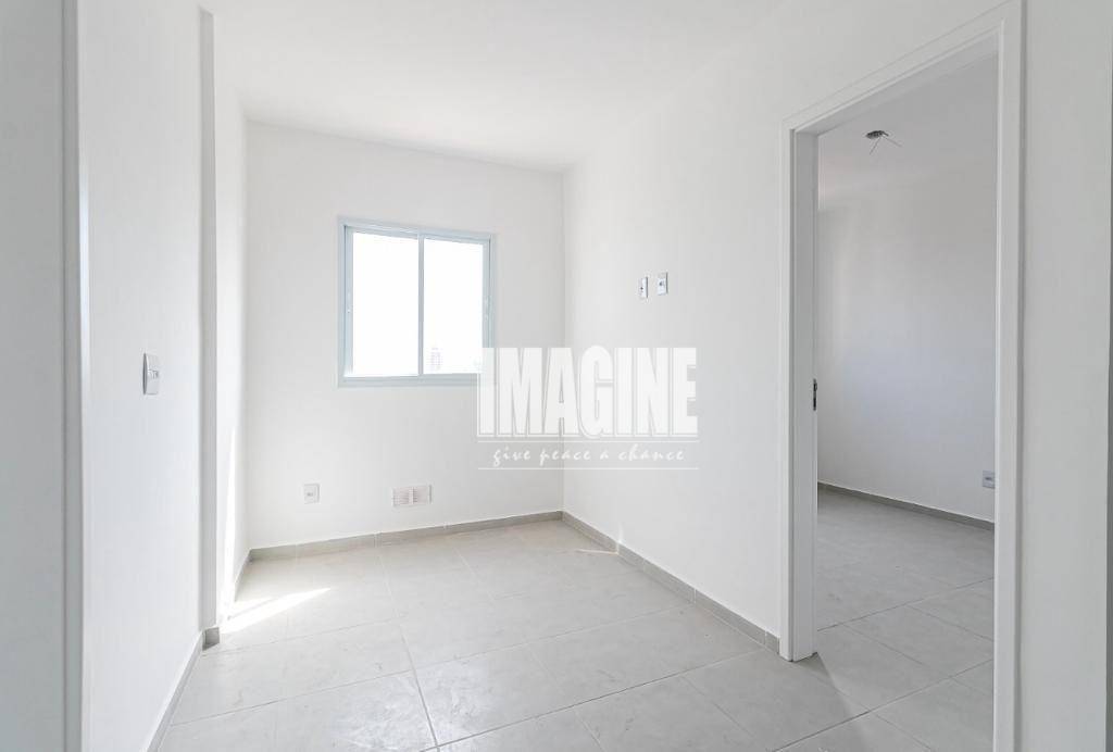 Apartamento à venda com 2 quartos, 39m² - Foto 1