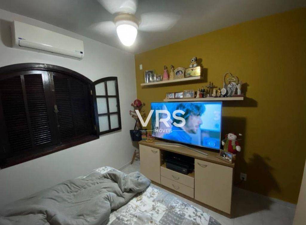 Casa à venda com 2 quartos, 120m² - Foto 9