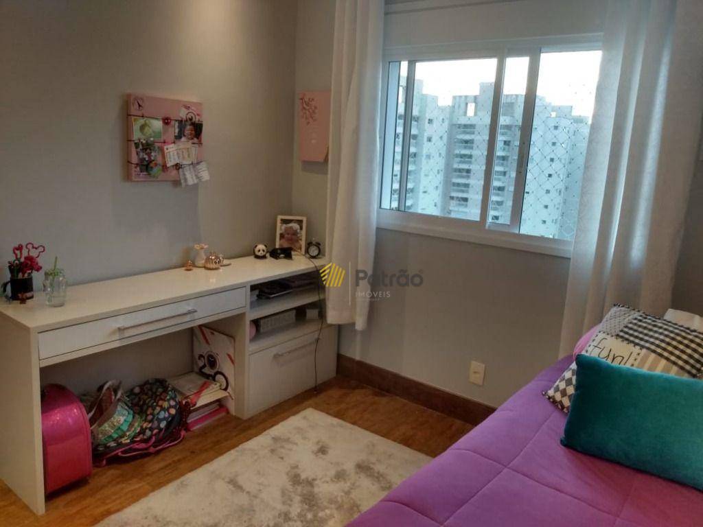 Apartamento à venda com 3 quartos, 244m² - Foto 2