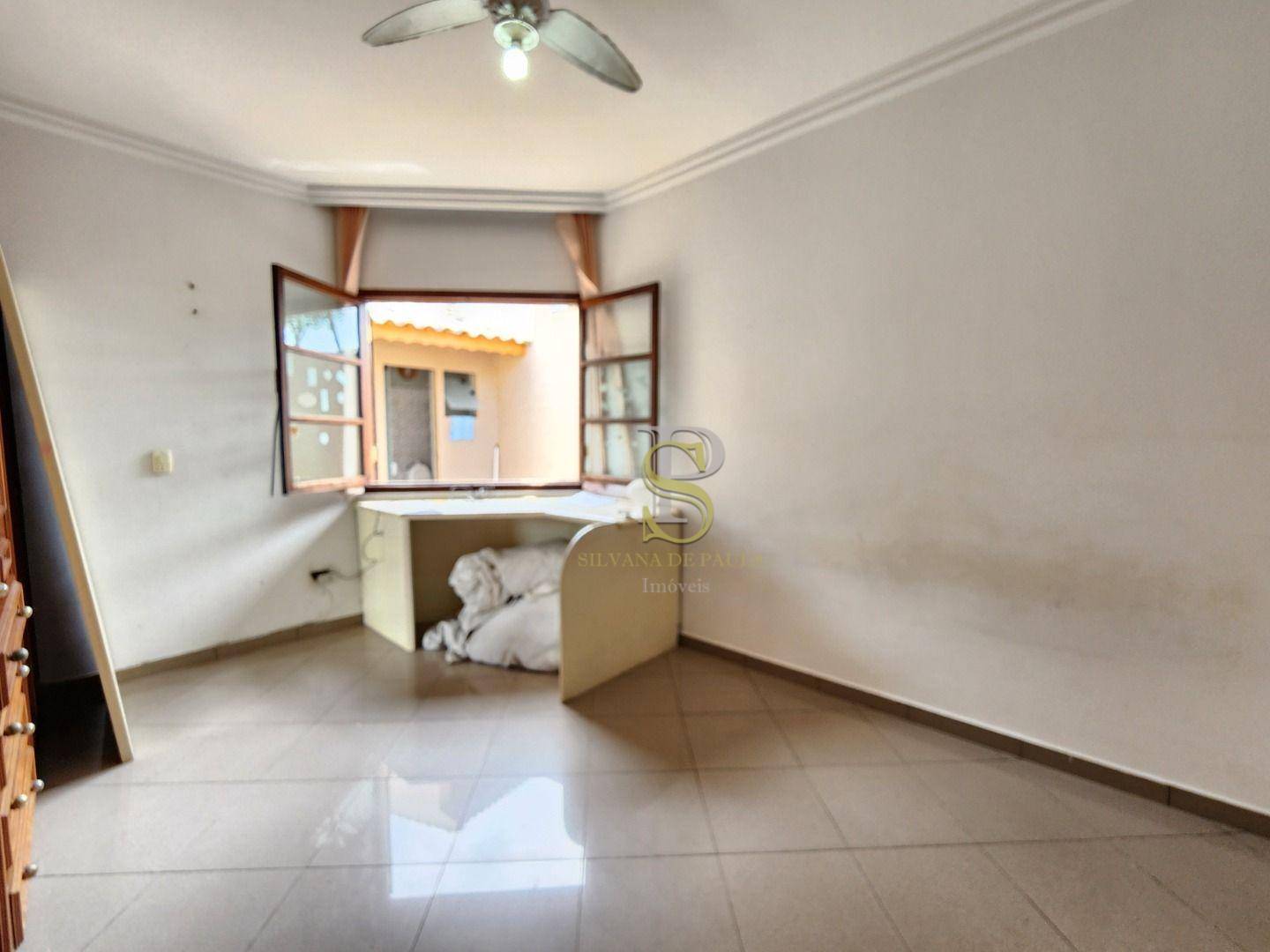 Casa à venda com 3 quartos, 350m² - Foto 19